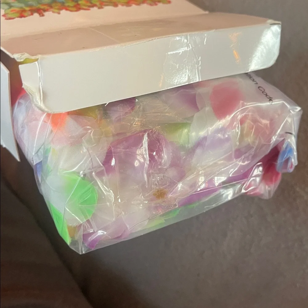 24 multicolor Hawaiian Leis nwt luau party